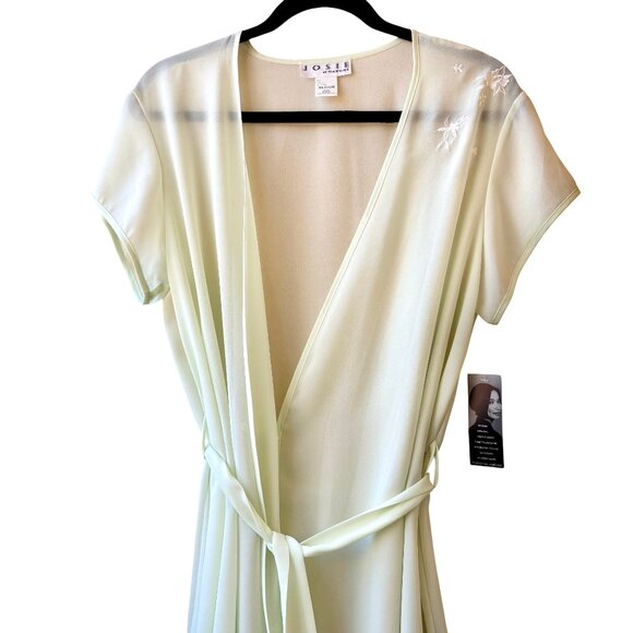 JOSIE Natori Vintage Sheer GREEN Short Robe Self Tie Embroidery NEW - Picture 6 of 15